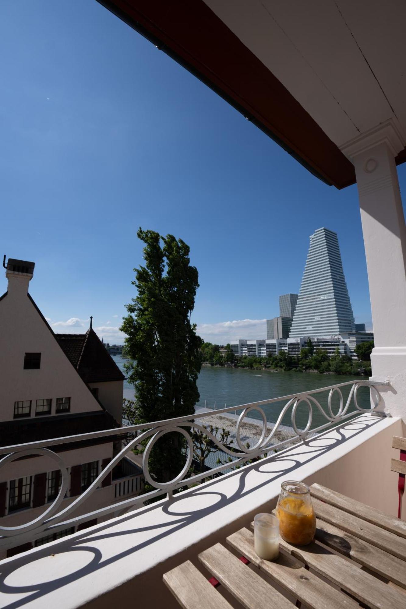 Charmante Altbauwohnung Am Rhein Basilea Exterior foto